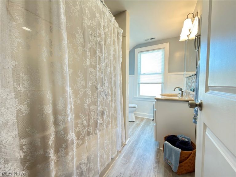 3501 10th Avenue, Vienna, WV - Photo 4