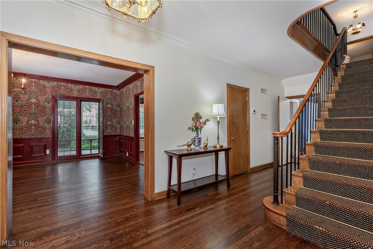 18420 Shelburne Road, Shaker Heights, OH - Photo 5