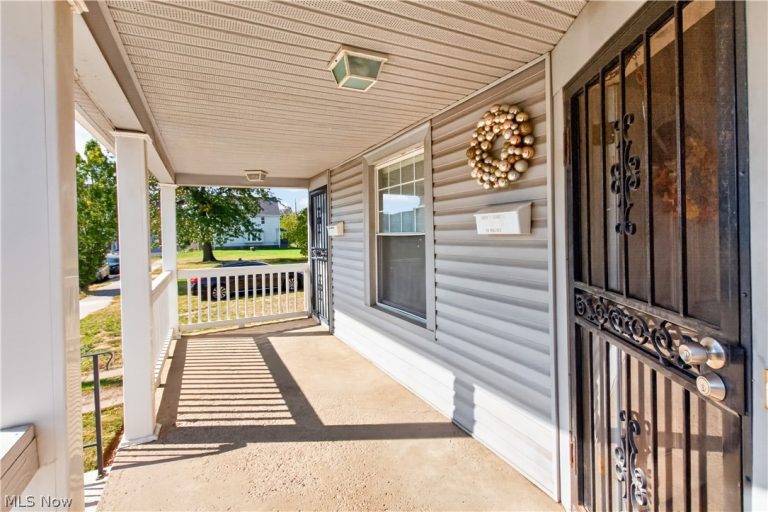 10741 Churchill Avenue, Cleveland, OH - Photo 4