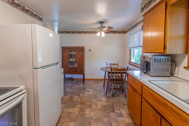 721 Rhoda Avenue, Youngstown, OH - Photo 8