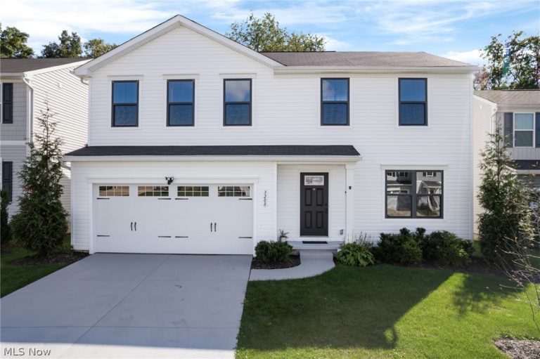 3208 Sunny Brook Drive, Akron, OH, 44312