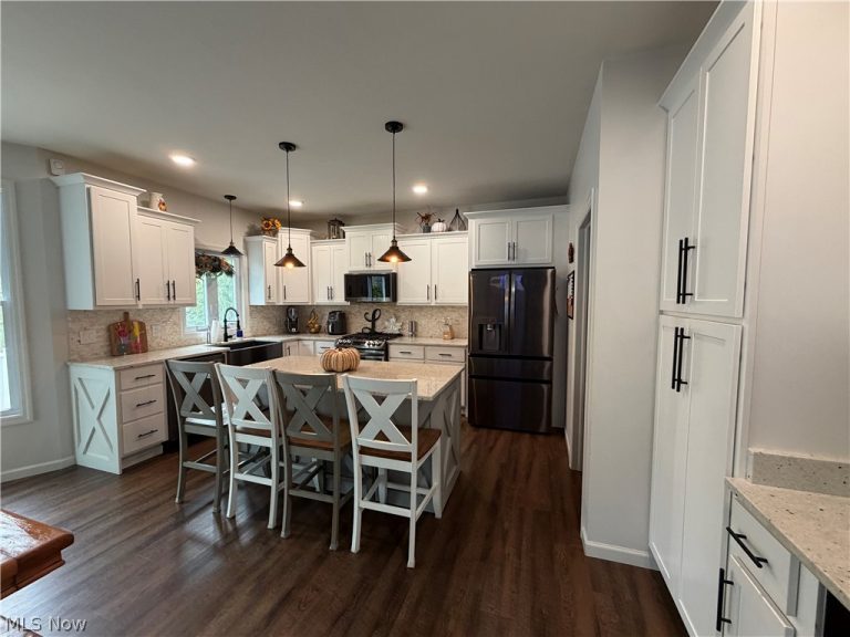 3493 Timber Point Boulevard, Hubbard, OH - Photo 6