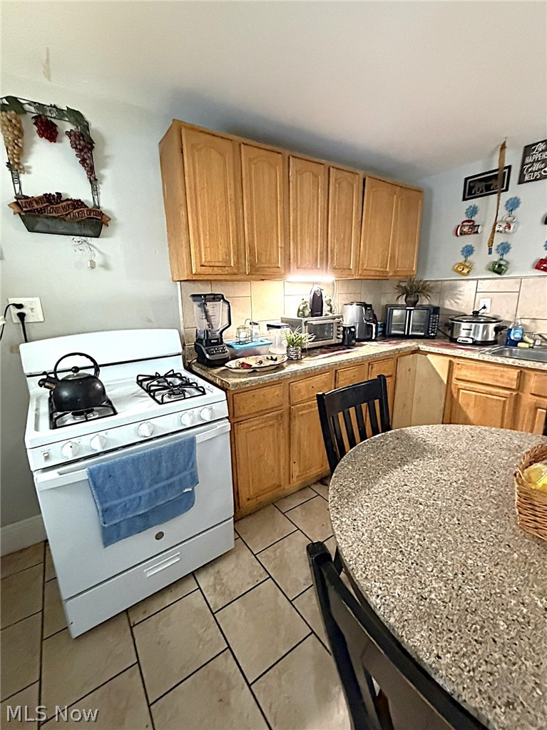3707 Newark Avenue, Cleveland, OH - Photo 8