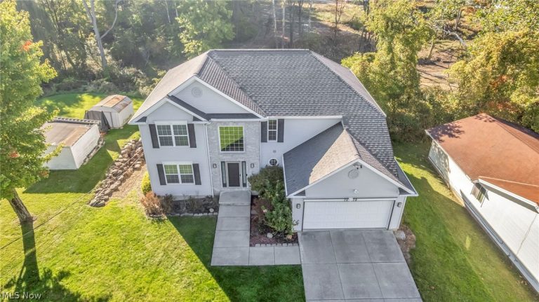 7278 Kentucky Drive, Bedford, OH, 44146