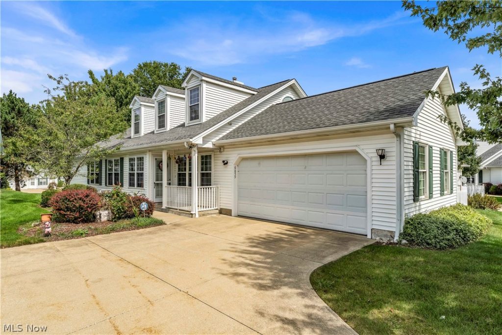 6859 Hidden Lake Trail, Brecksville, OH