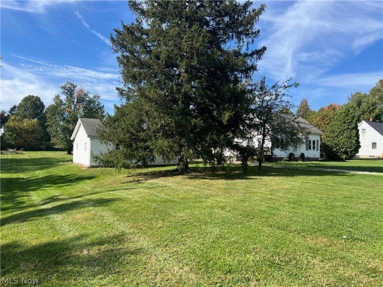 8984 Webster Road, Strongsville, OH - Photo 8