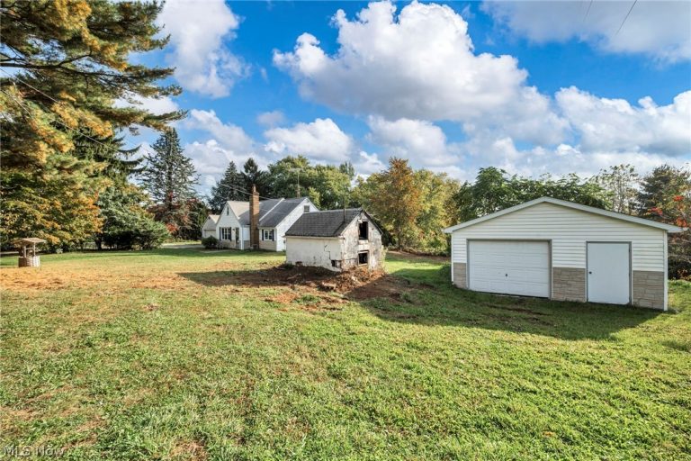 3380 Shepler Church Avenue, Canton, OH - Photo 2