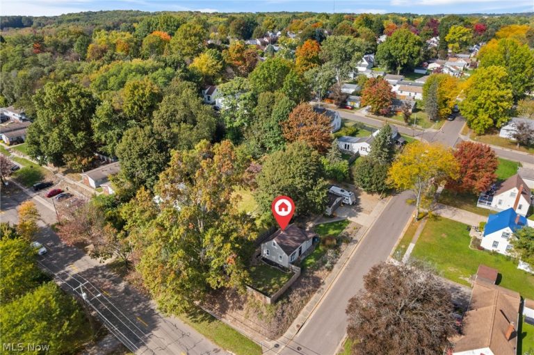 330 Leeds Street, Akron, OH - Photo 3
