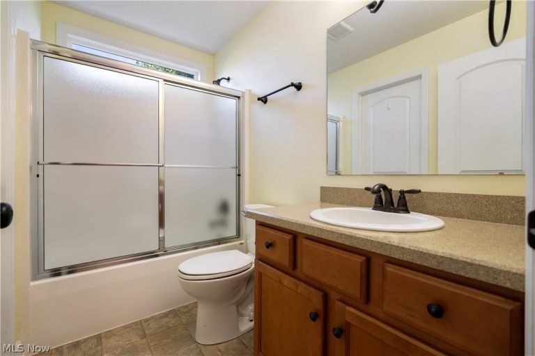 6617 Harness Circle, Canton, OH - Photo 6