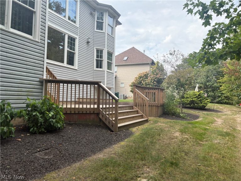309 Knollwood Trail, Richmond Heights, OH - Photo 3