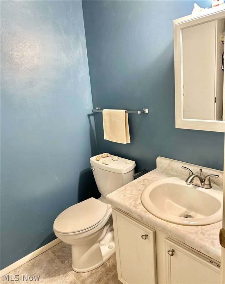 3873 Lake Run Boulevard, Stow, OH - Photo 8
