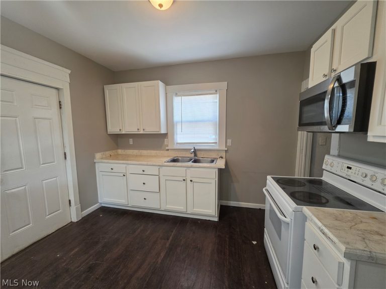 2317 11th Street, Canton, OH - Photo 2