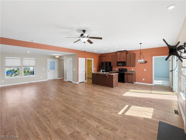 3204 Boettler Street, Canton, OH - Photo 4