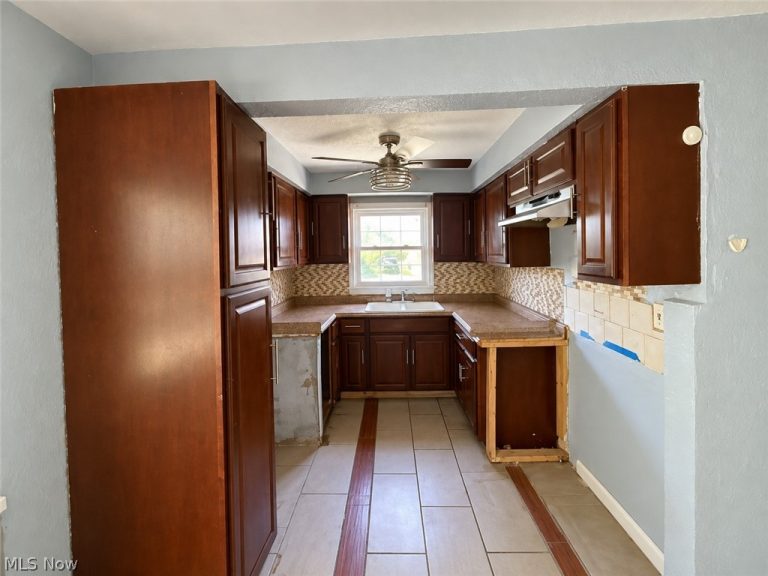 3375 126th Street, Cleveland, OH - Photo 6
