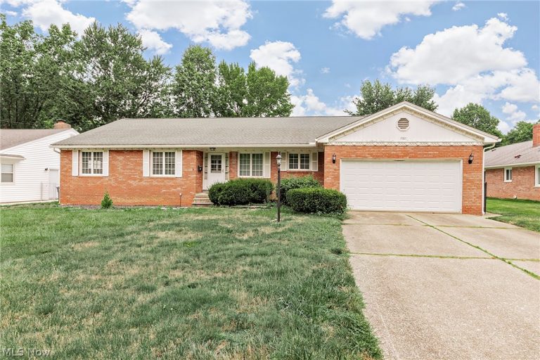 1987 Burlington Road, Akron, OH, 44313