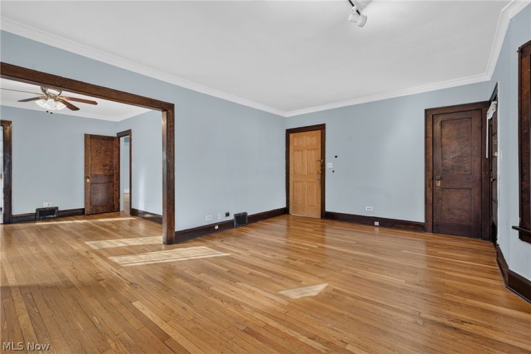 14969 Delaware Avenue, Lakewood, OH - Photo 8