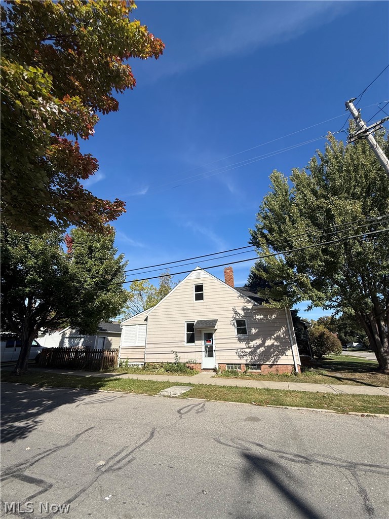 4952 110th Street, Garfield Heights, OH - Photo 2