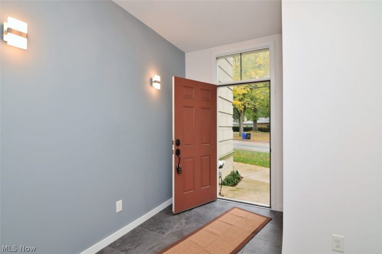 11609 Lake Avenue, Cleveland, OH - Photo 3