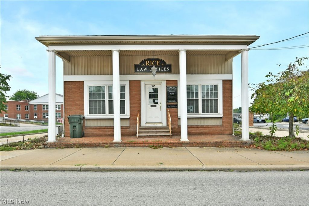 48 Liberty Street, Hubbard, OH