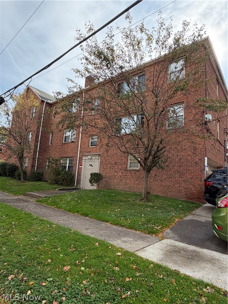 2676 Noble Road, Cleveland Heights, OH - Photo 8