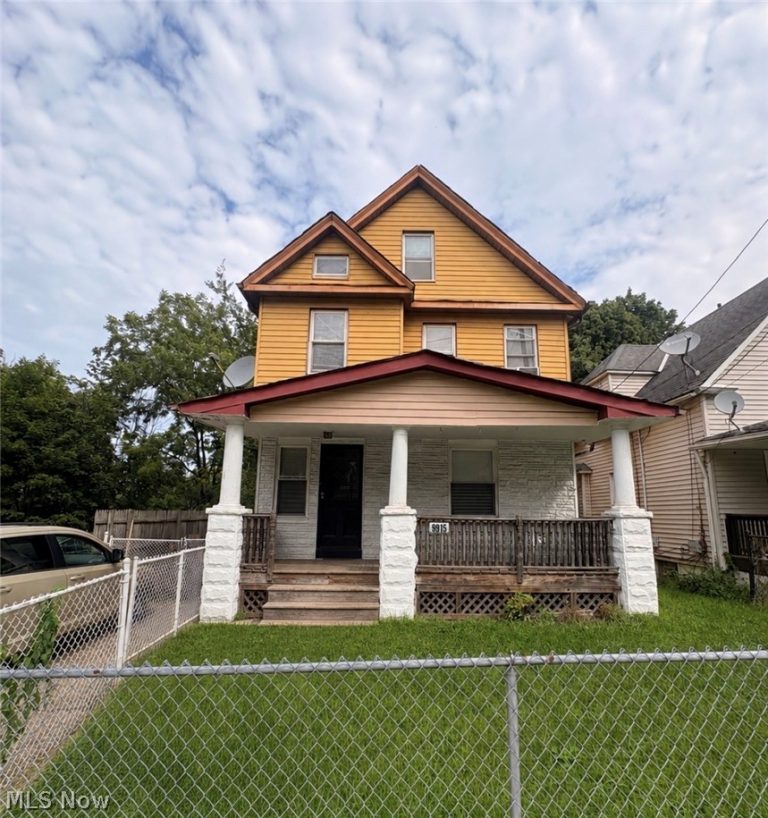 9915 Raymond Avenue, Cleveland, OH, 44104