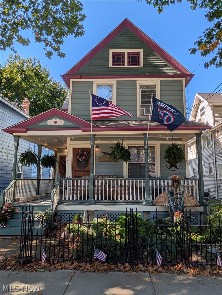 2424 10th Street, Cleveland, OH - Photo 2