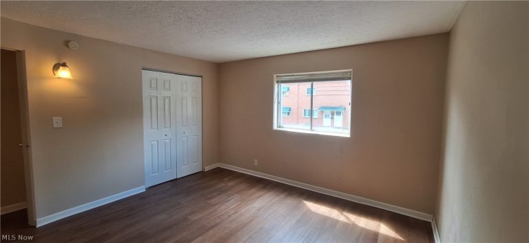 193 Dalepark Drive #6, Bedford, OH - Photo 6