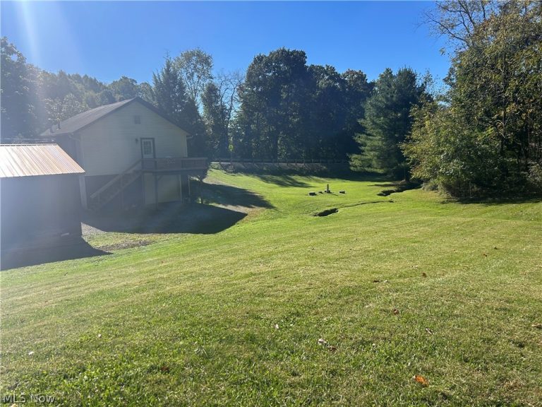 10693 Cadiz Road, Cambridge, OH - Photo 8