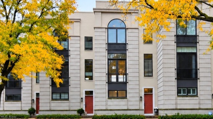 11609 Lake Avenue, Cleveland, OH, 44102