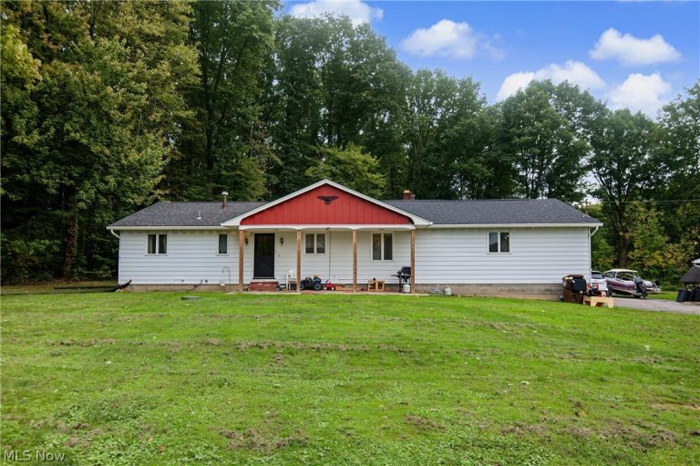 1301 Collar Price Road, Hubbard, OH, 44425