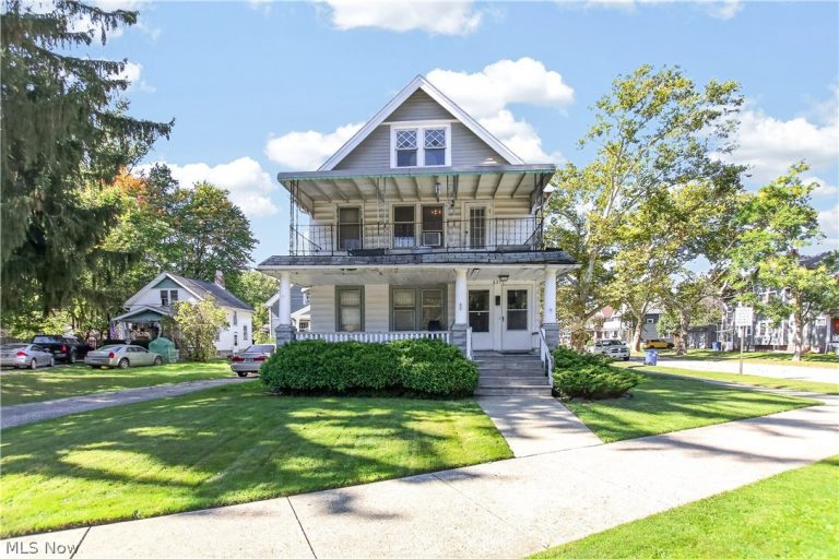 3372 Bosworth Road, Cleveland, OH, 44111