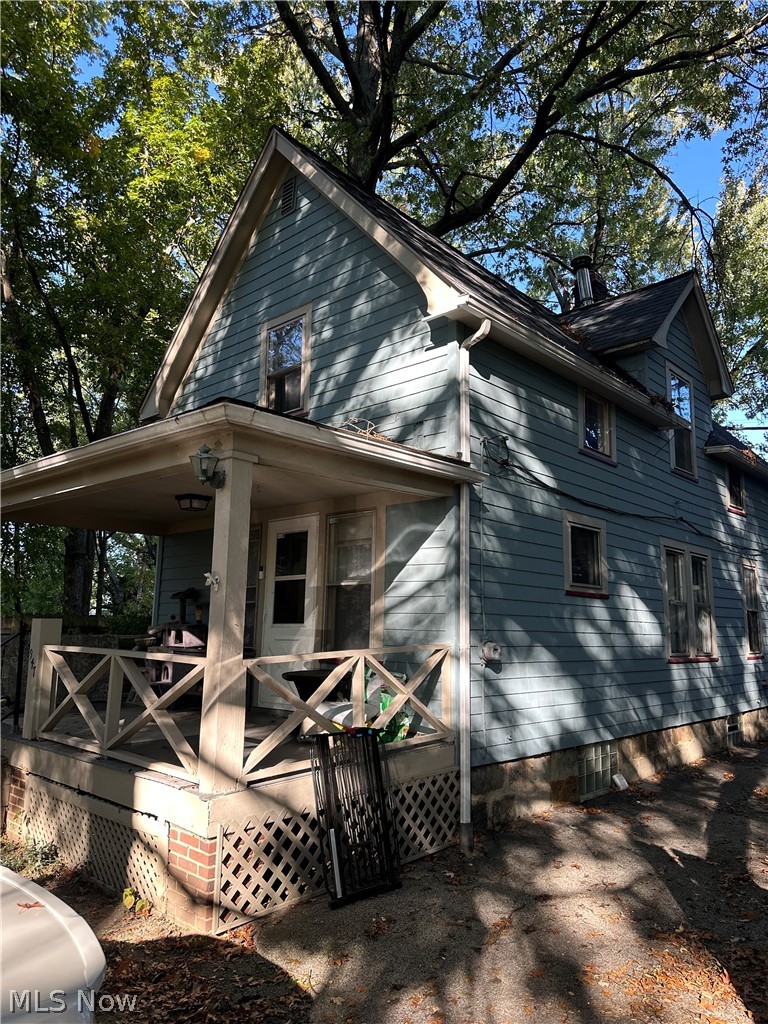 947 Woodview Road, Cleveland Heights, OH - Photo 3