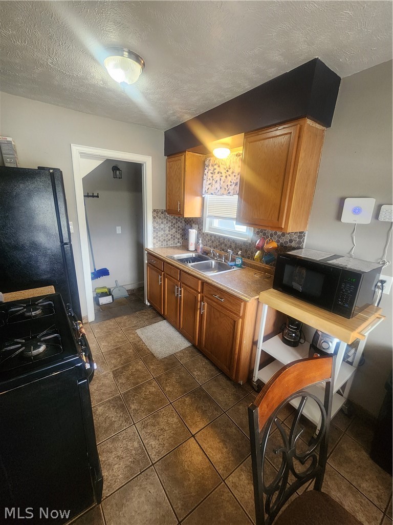 16117 Glendale Avenue, Cleveland, OH - Photo 5