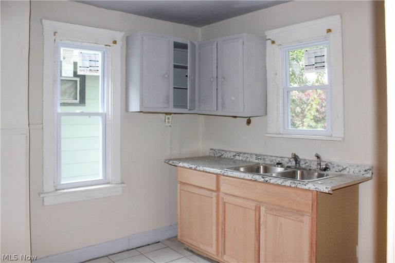 1177 147th Street, Cleveland, OH - Photo 6