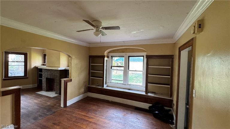 16003 Huntmere Avenue, Cleveland, OH - Photo 6