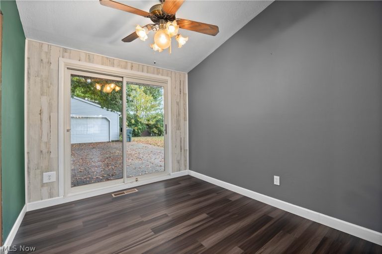 8974 Cambridge Drive, Northfield, OH - Photo 6