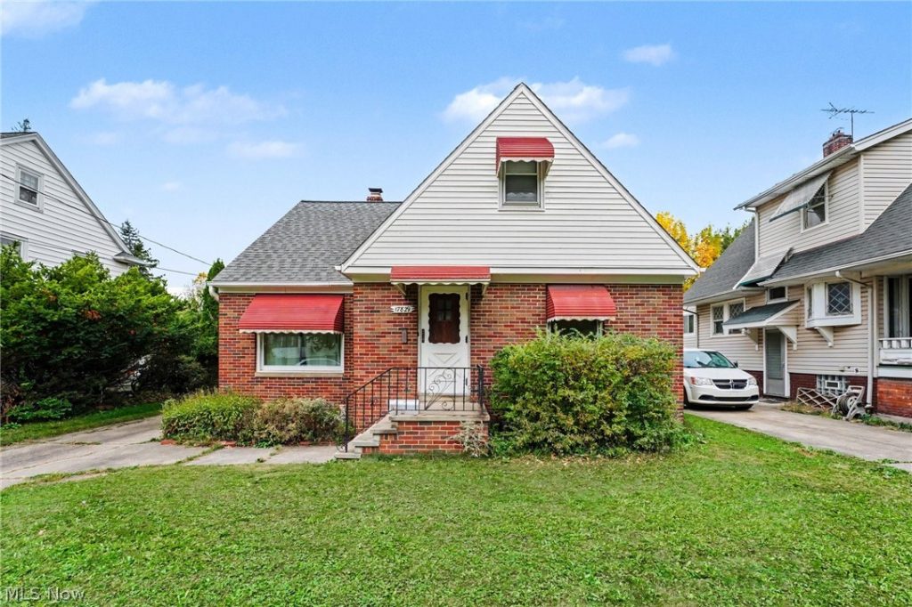 17829 Dillewood Road, Cleveland, OH