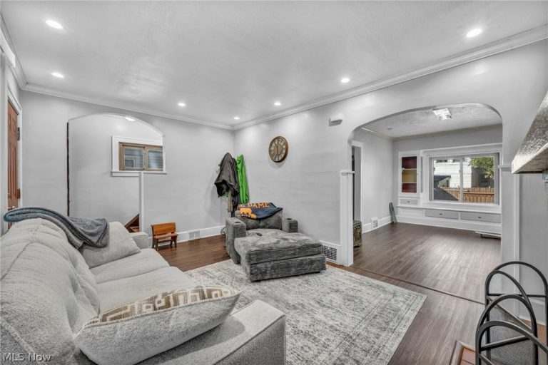 3222 115th Street, Cleveland, OH - Photo 3