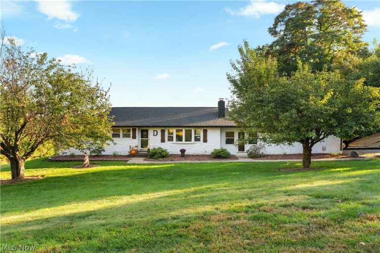 6468 Yost Street, Canton, OH - Photo 2