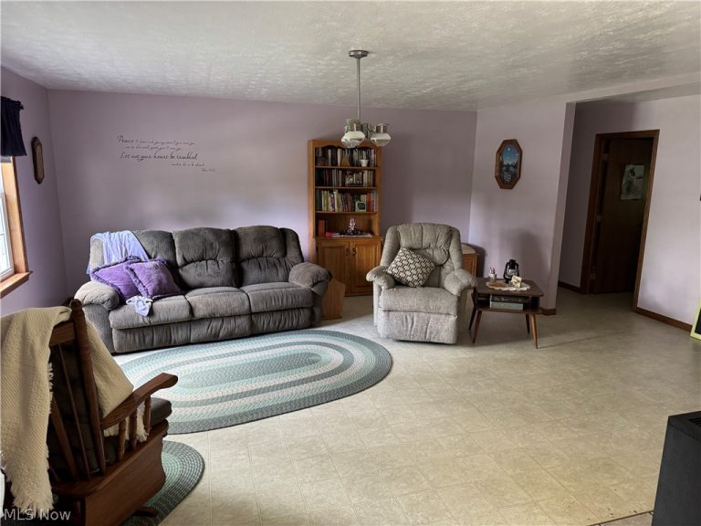 7424 Criswell Road, Fredericksburg, OH - Photo 6