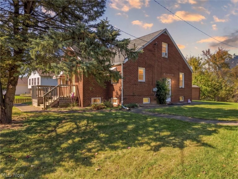 2459 Georgetown Road, Canton, OH - Photo 5