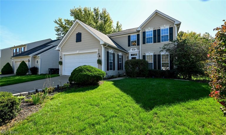 1930 Northgate Circle, Akron, OH - Photo 2
