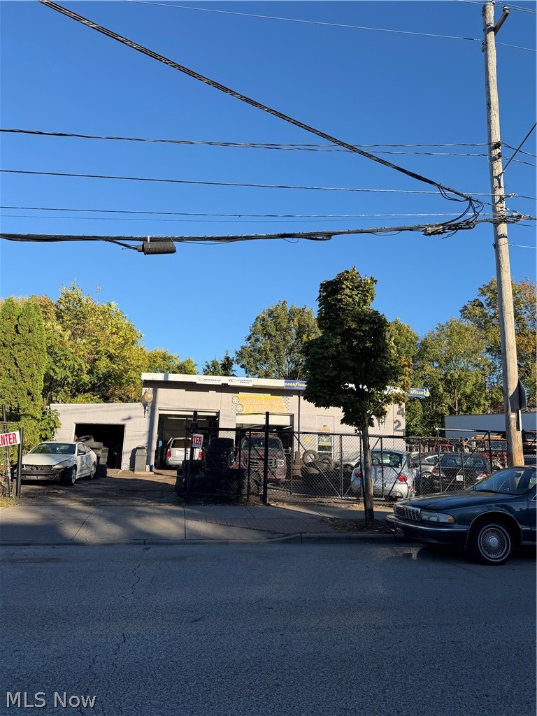 4421 State Road, Cleveland, OH, 44109