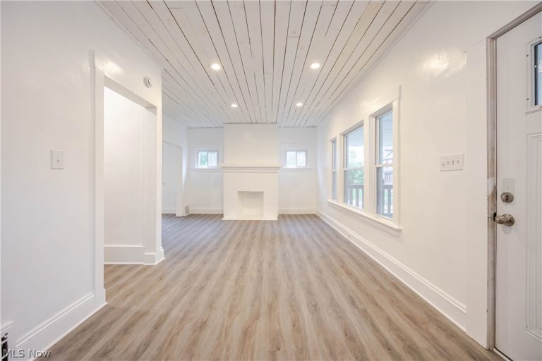1390 109th Street #2, Cleveland, OH - Photo 3