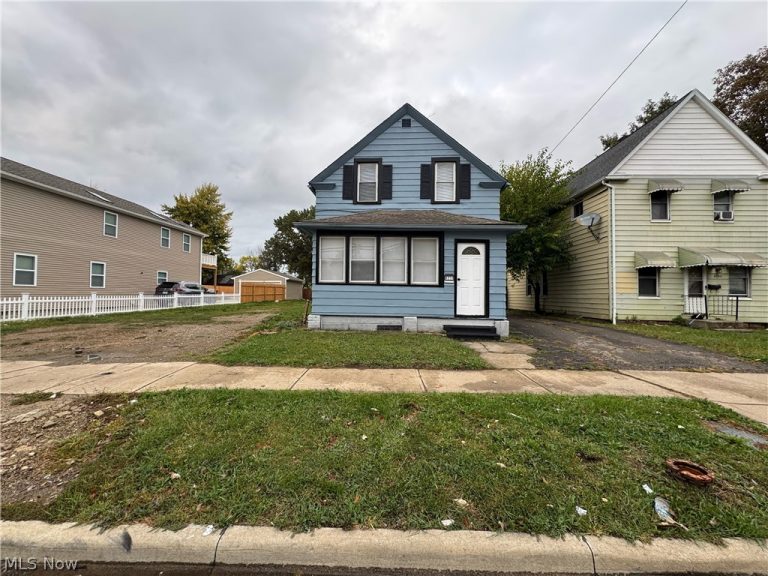6310 Storer Avenue, Cleveland, OH - Photo 2