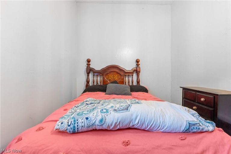 572 East Avenue, Akron, OH - Photo 4