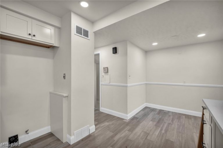 3654 Winchell Road, Shaker Heights, OH - Photo 6