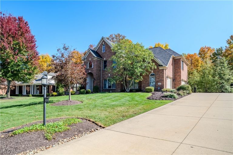 10295 Buckeye Trail, North Royalton, OH - Photo 8