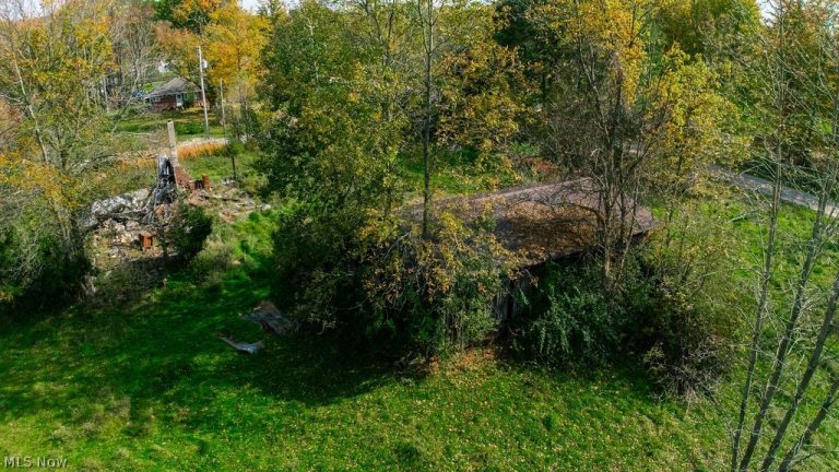 4485 Middle Road, Conneaut, OH - Photo 8