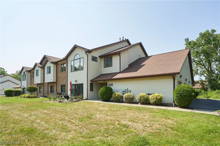 7215 Channing Lane, Concord Twp, OH - Photo 2